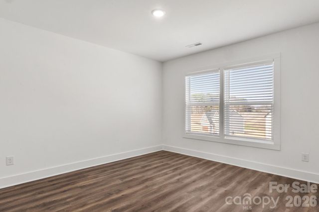105 Indian Wells Court, Harmony, NC 28634