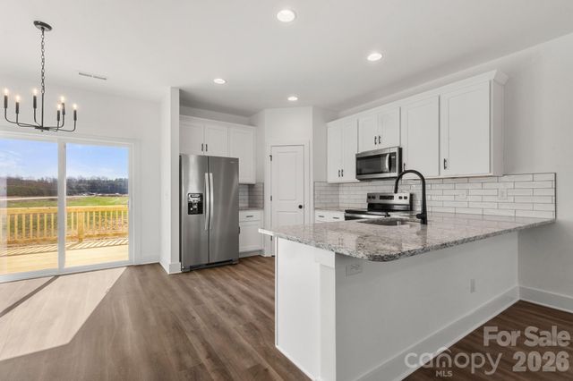 105 Indian Wells Court, Harmony, NC 28634