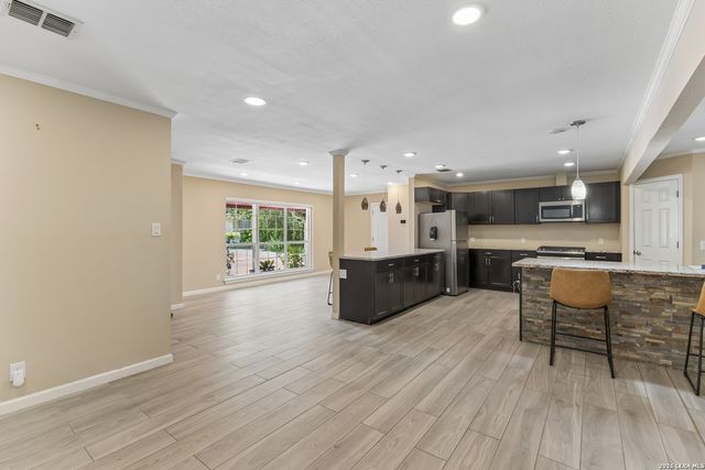3203 Shady Springs, San Antonio, TX 78230