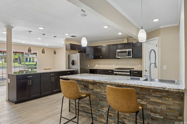 3203 Shady Springs, San Antonio, TX 78230