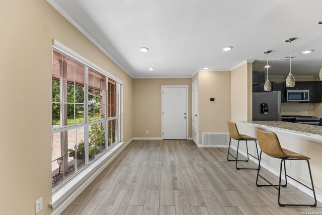 3203 Shady Springs, San Antonio, TX 78230
