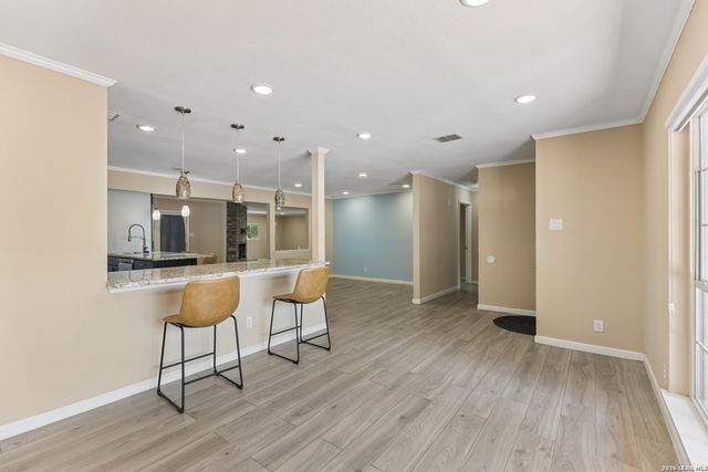3203 Shady Springs, San Antonio, TX 78230