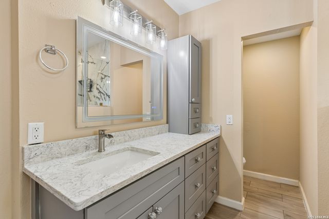 3203 Shady Springs, San Antonio, TX 78230