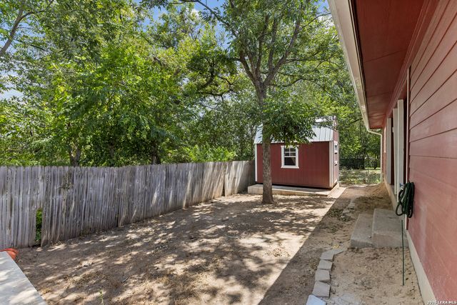 3203 Shady Springs, San Antonio, TX 78230