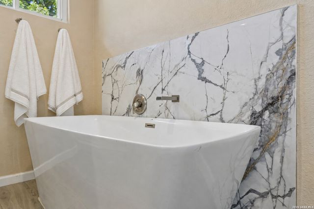 3203 Shady Springs, San Antonio, TX 78230