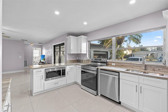 103 8TH STREET, Belleair Beach, FL 33786