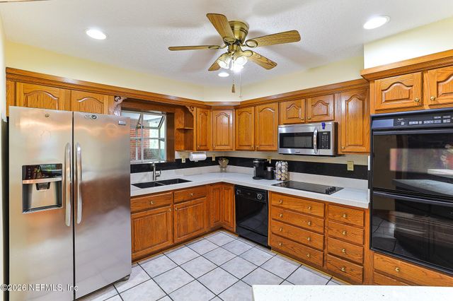 2235 STRAWBERRY CREEK Lane, Middleburg, FL 32068