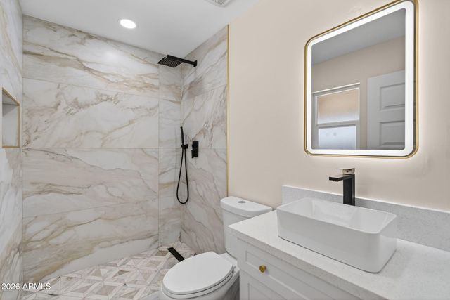 8531 W Vale Drive, Phoenix, AZ 85037