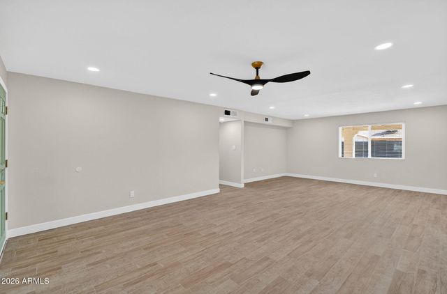 8531 W Vale Drive, Phoenix, AZ 85037