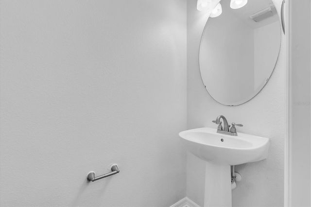 545 VINCINDA CREST WAY, Tampa, FL 33619