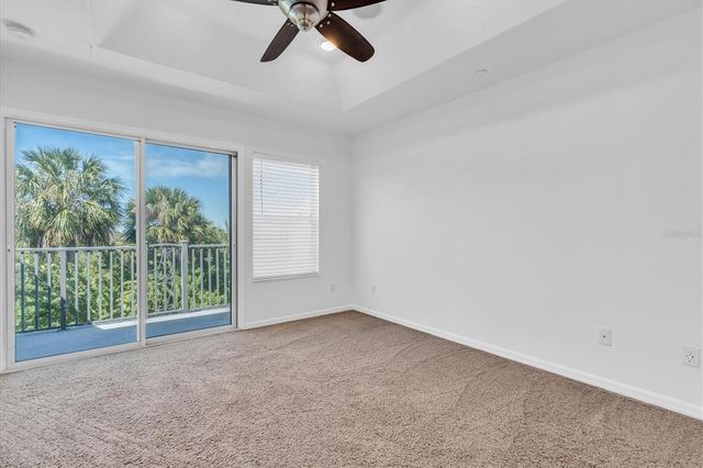 545 VINCINDA CREST WAY, Tampa, FL 33619