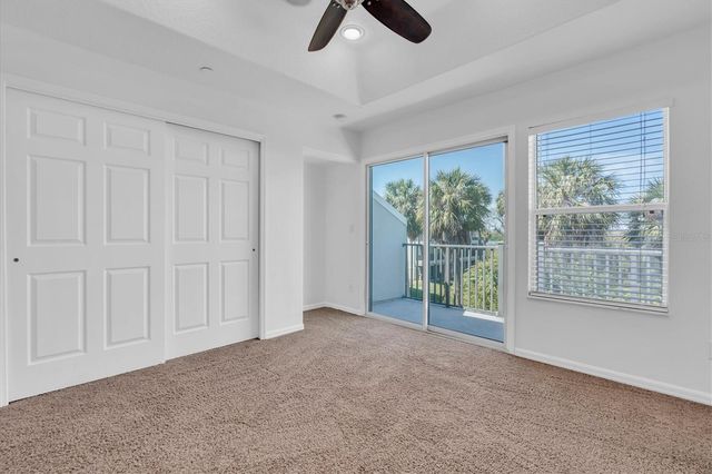 545 VINCINDA CREST WAY, Tampa, FL 33619