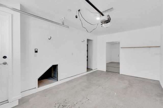 545 VINCINDA CREST WAY, Tampa, FL 33619