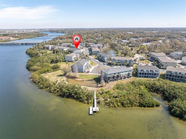 545 VINCINDA CREST WAY, Tampa, FL 33619