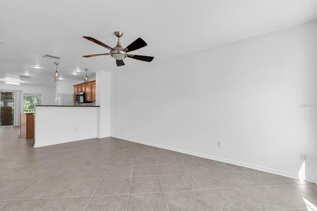 545 VINCINDA CREST WAY, Tampa, FL 33619