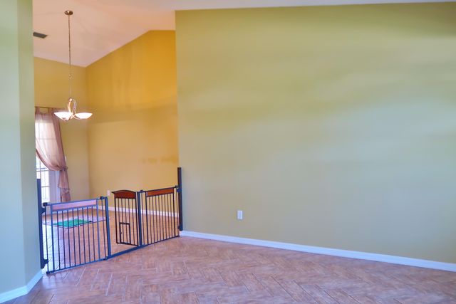 686 Caravan Terrace, Sebastian, FL 32958