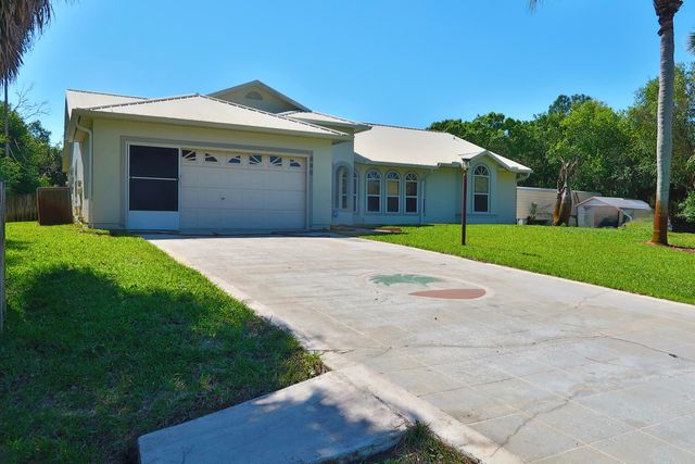 686 Caravan Terrace, Sebastian, FL 32958