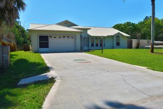 686 Caravan Terrace, Sebastian, FL 32958