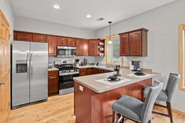 2705 E 28th Street, Minneapolis, MN 55406