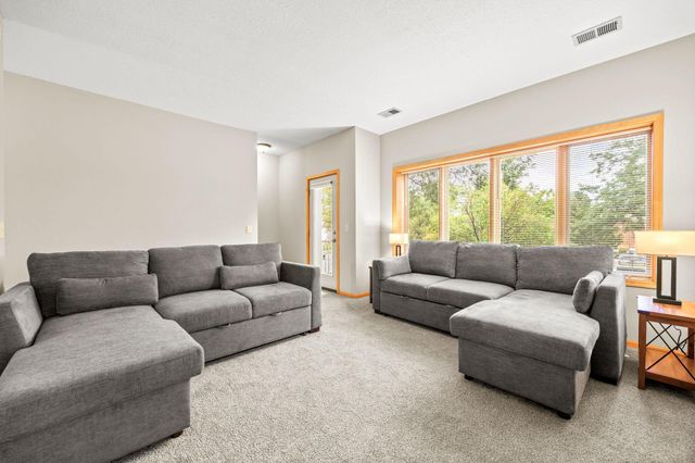 2705 E 28th Street, Minneapolis, MN 55406