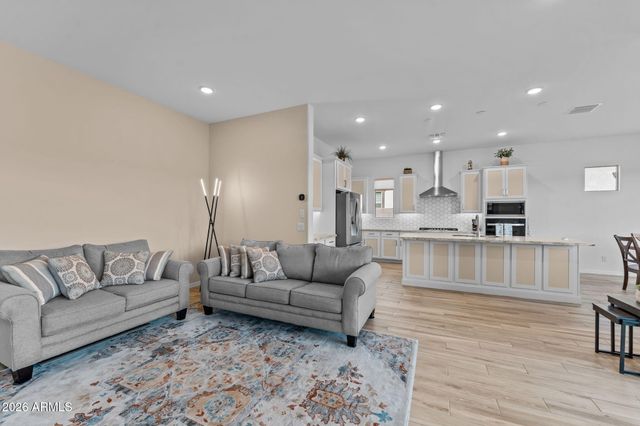 44521 N 44TH Drive, New River, AZ 85087