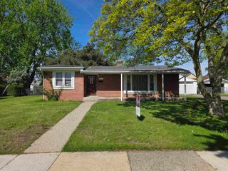 27815 Shock Street, St Clair Shores, MI 48081