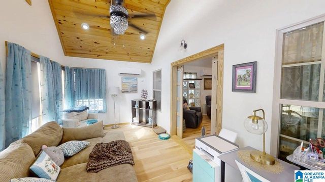 52 COUNTY ROAD 2035, Crane Hill, AL 35053