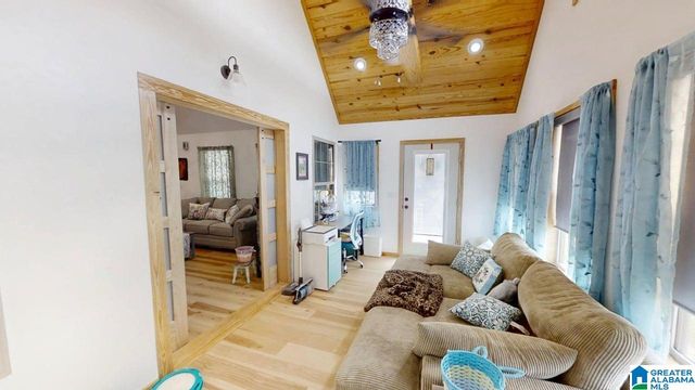 52 COUNTY ROAD 2035, Crane Hill, AL 35053