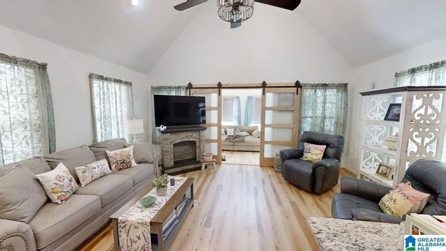 52 COUNTY ROAD 2035, Crane Hill, AL 35053