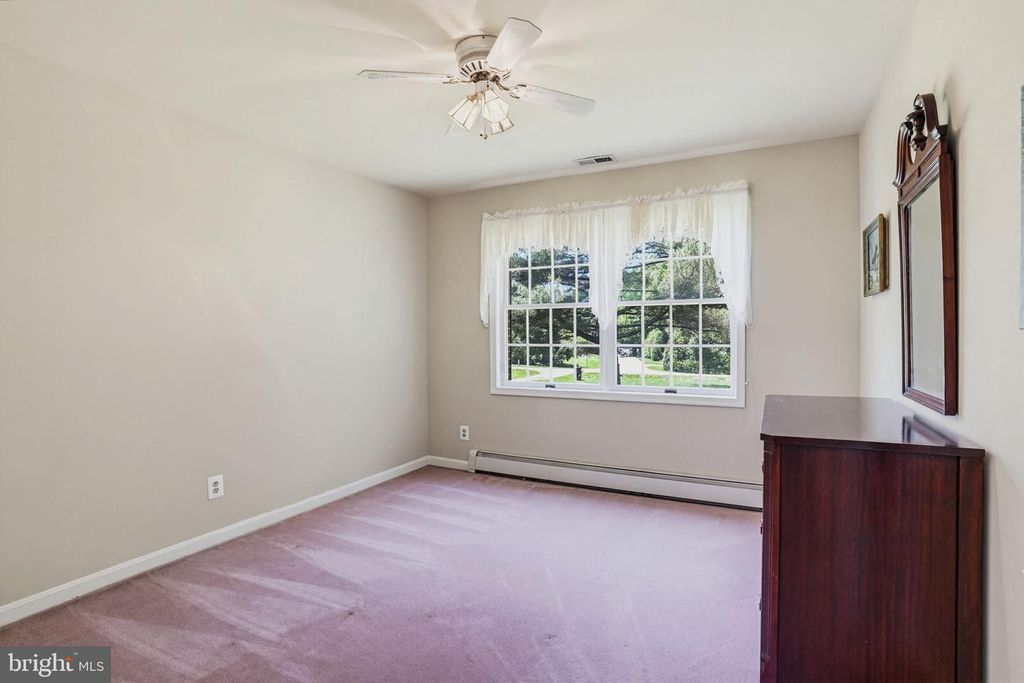 Image 29 of property listing at 10707 WARD RD, Dunkirk, MD 20754