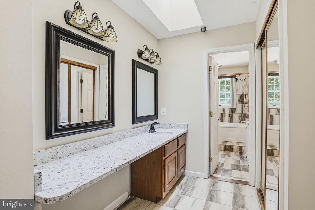 Image 31 of property listing at 10707 WARD RD, Dunkirk, MD 20754