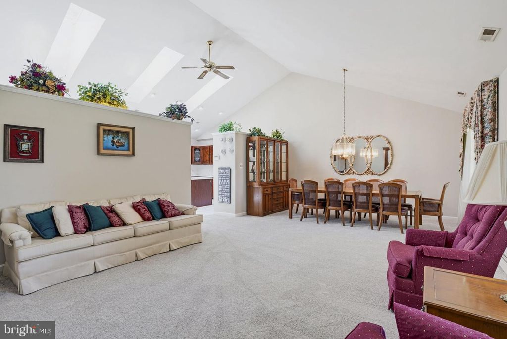 Image 6 of property listing at 10707 WARD RD, Dunkirk, MD 20754