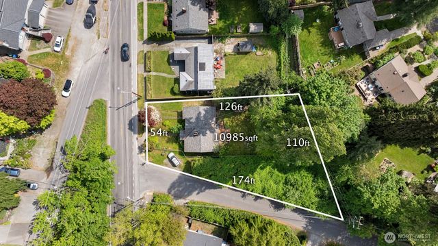 8315 Ravenna Avenue NE, Seattle, WA 98115