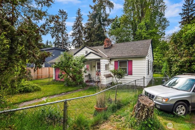 8315 Ravenna Avenue NE, Seattle, WA 98115