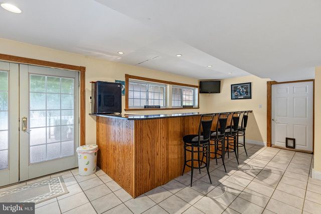 30 BRISTOL LN, Newark, DE 19711