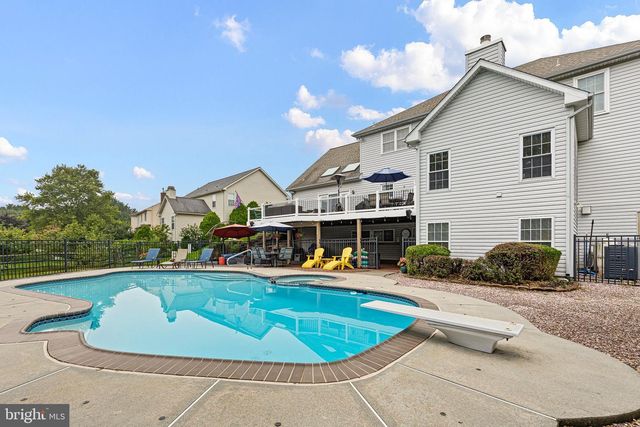 30 BRISTOL LN, Newark, DE 19711