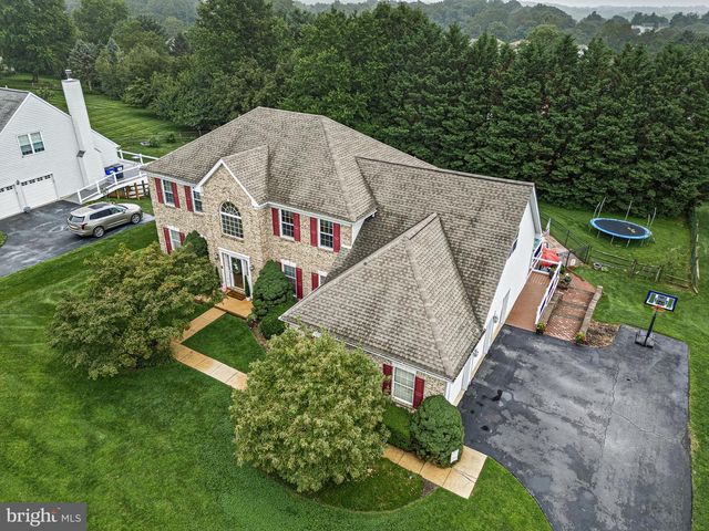 30 BRISTOL LN, Newark, DE 19711