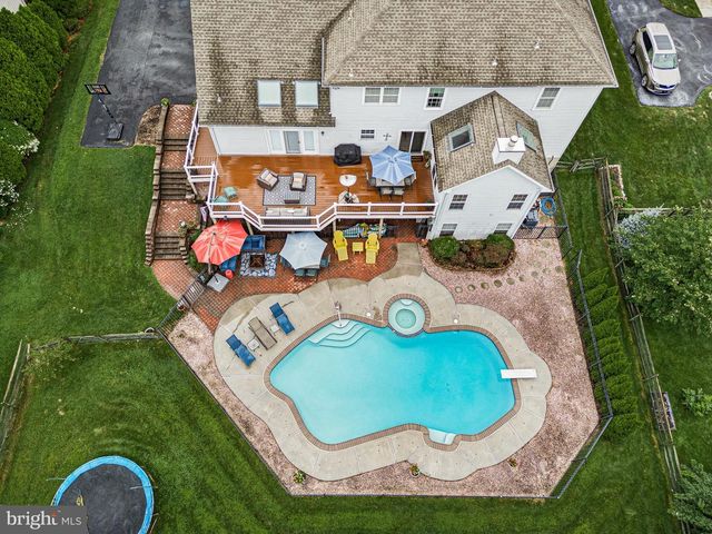 30 BRISTOL LN, Newark, DE 19711