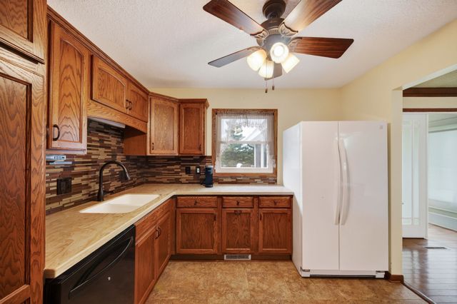 303 2nd Street NW, Bondurant, IA 50035
