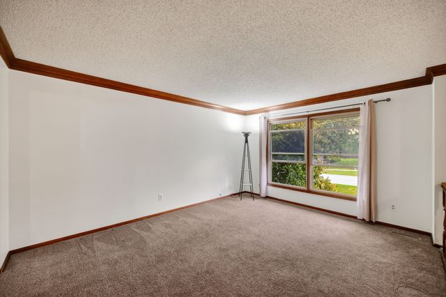 303 2nd Street NW, Bondurant, IA 50035