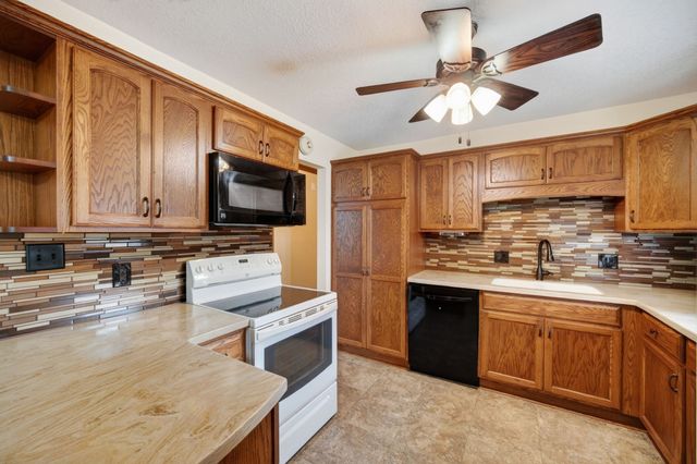303 2nd Street NW, Bondurant, IA 50035