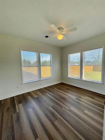 314 E Texas Street, Brazoria, TX 77422