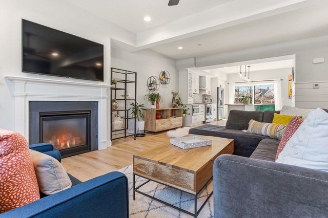30 Cate St Unit 23, Portsmouth, NH 03801