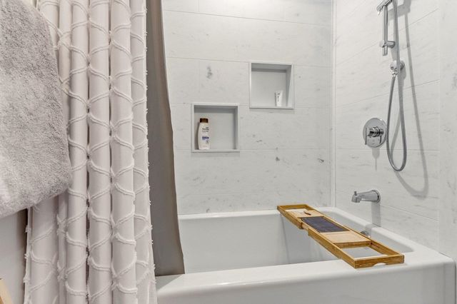 30 Cate St Unit 23, Portsmouth, NH 03801