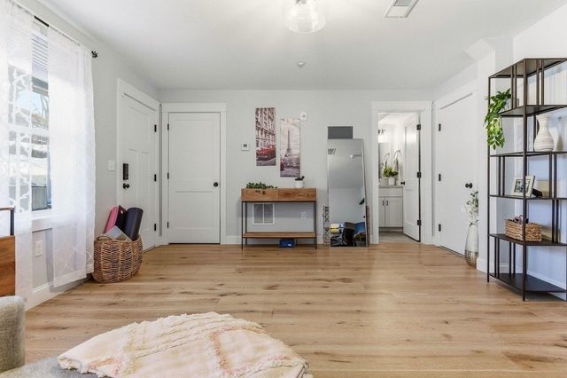 30 Cate St Unit 23, Portsmouth, NH 03801