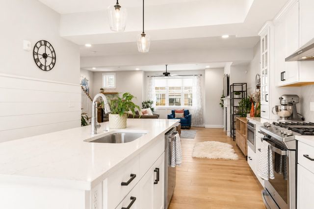 30 Cate St Unit 23, Portsmouth, NH 03801