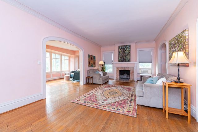 119 Prairie Avenue, Kalamazoo, MI 49006