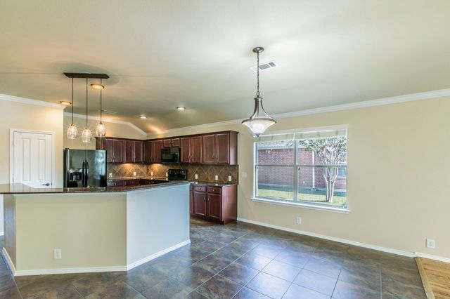 106 Bison Meadow Drive, Waxahachie, TX 75165