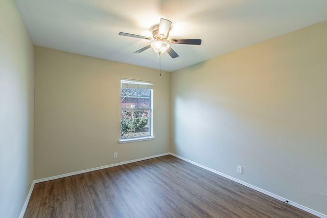 106 Bison Meadow Drive, Waxahachie, TX 75165