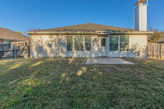 106 Bison Meadow Drive, Waxahachie, TX 75165